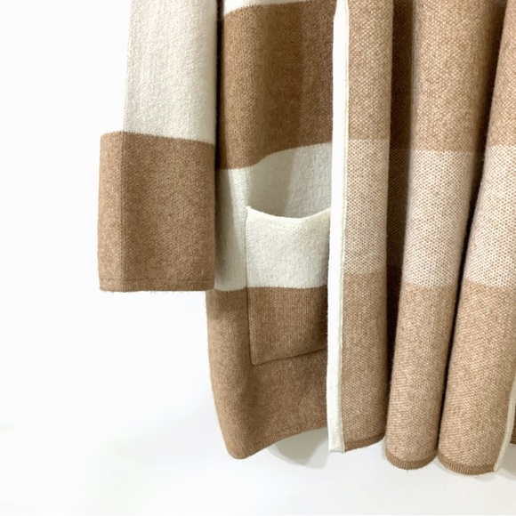 Gentle Fawn Tan and White Striped Cardigan oversized - Picture 4 of 10